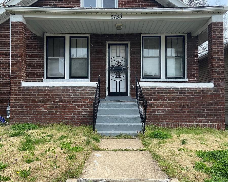 1st image of 5733 Amelia Ave