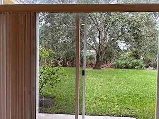 6211 Arlington Way — Photo 4