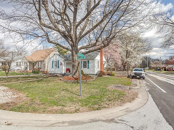 4th image of 1254 Emerson Ave