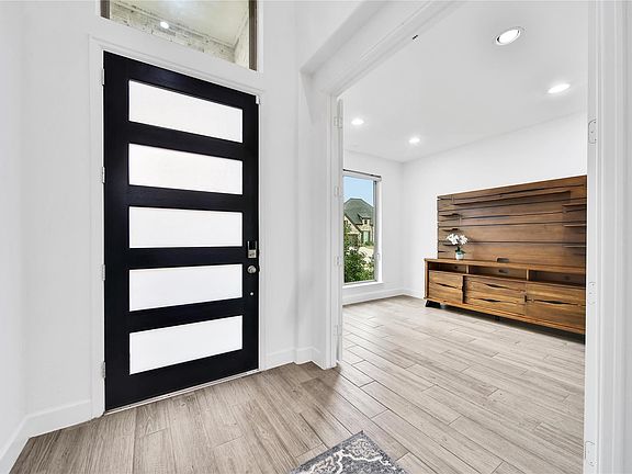 5th image of 29819 Smoky Ridge Rd