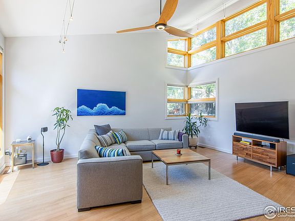 3rd image of 1049 Neon Forest Cir