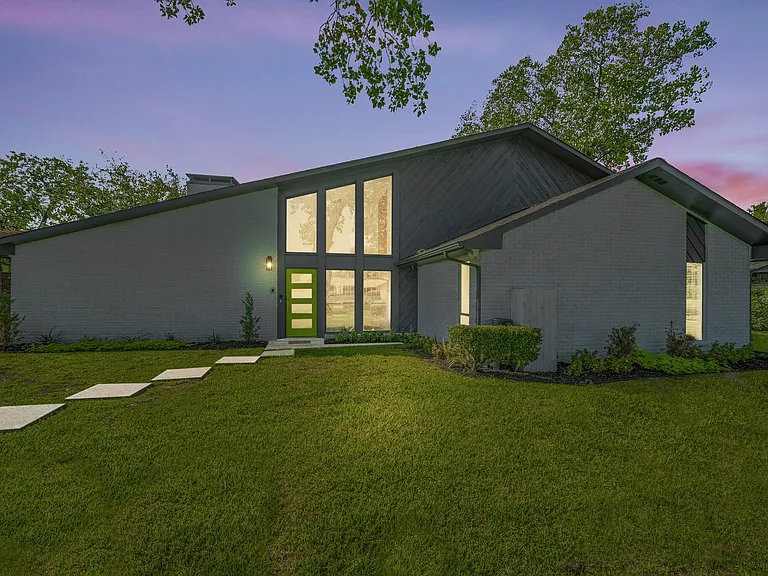 313 Melorine Dr — Photo 32