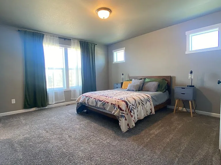 8920 W Caelen Ave — Photo 9