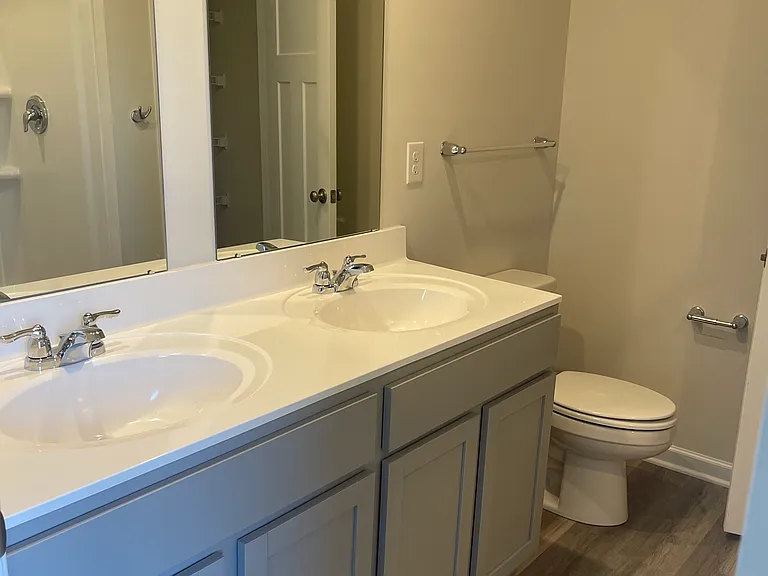 303A Affinity Dr — Photo 16