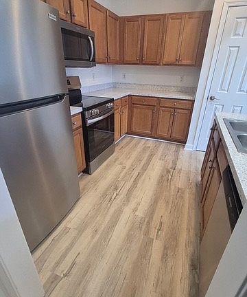 2nd image of 635 Woodbrook Dr APT 101