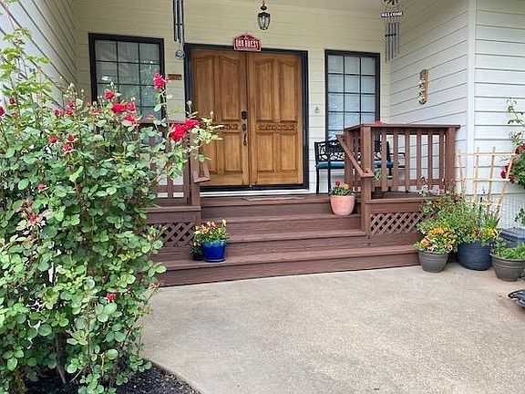 4th image of 163 Acorn Dr