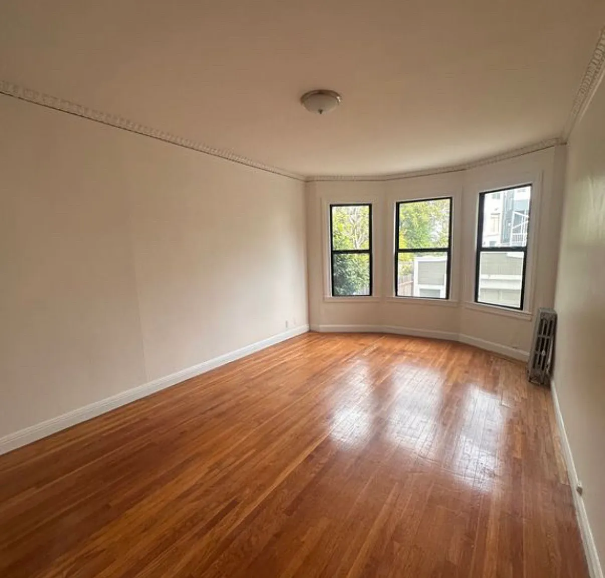 Studio, $3,995 — Photo 1