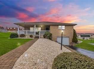 310 Evergreen Dr, Mount Pleasant, PA 15666