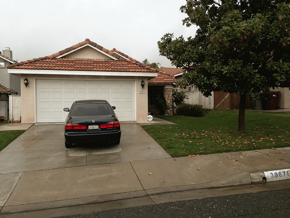 1st image of 39871 Tanager Trl