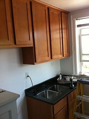 3rd image of 6545 N Francisco Ave APT 1b