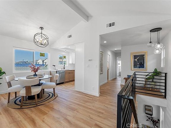 5th image of 15016 Firmona Ave