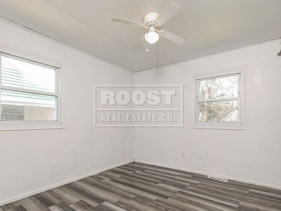 4th image of 1016 Heard Ave