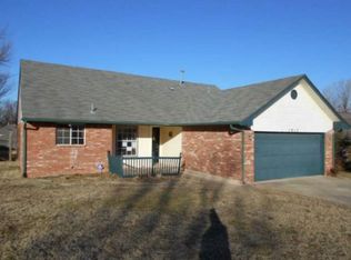 1917 N Shawnee Trl, Choctaw, OK 73020