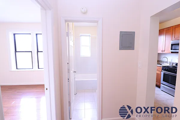 Rented by Oxford Property Group | media 3