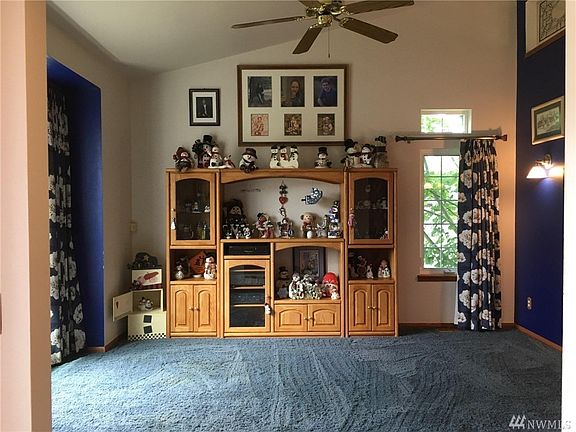 3rd image of 12207 202nd Avenue Ct E