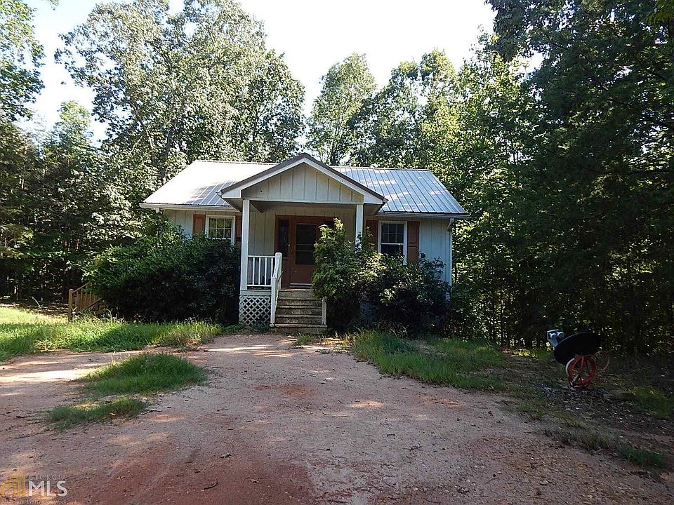 1st image of 150 Nonquit Hills Dr