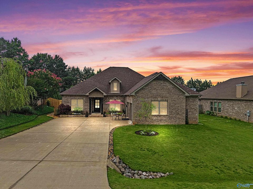 1st image of 27545 Carrington Ct