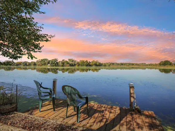 1654 W County Road F ROAD, Sullivan, WI 53178