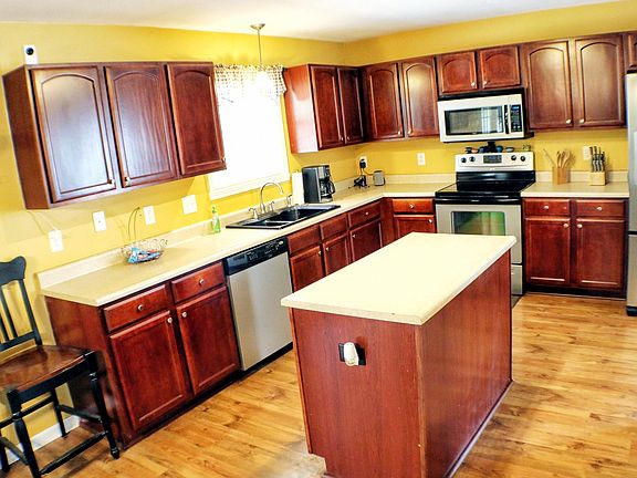 3rd image of 7212 Ponderosa Pines Pl