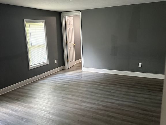 4th image of 110 Joplin St