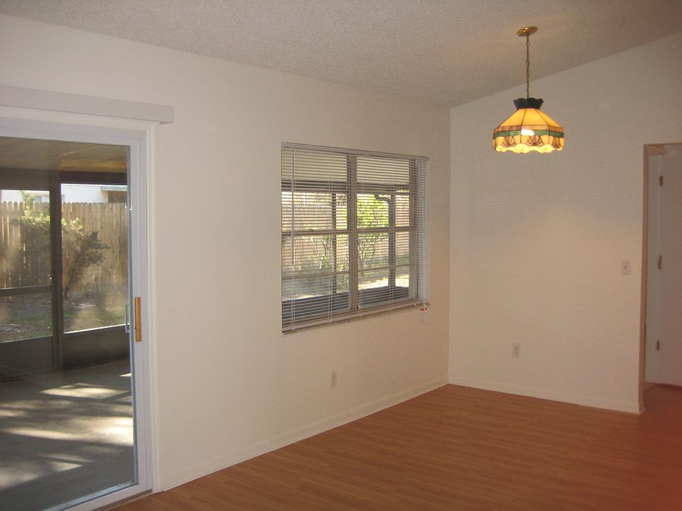 1st image of 2703 Lakeville Dr