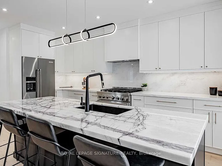 4 Stanhope Ave — Photo 4