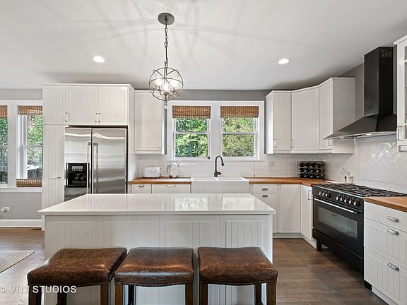 4th image of 1669 Elmwood Dr