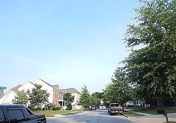 Exterior Neighborhood (street photo)