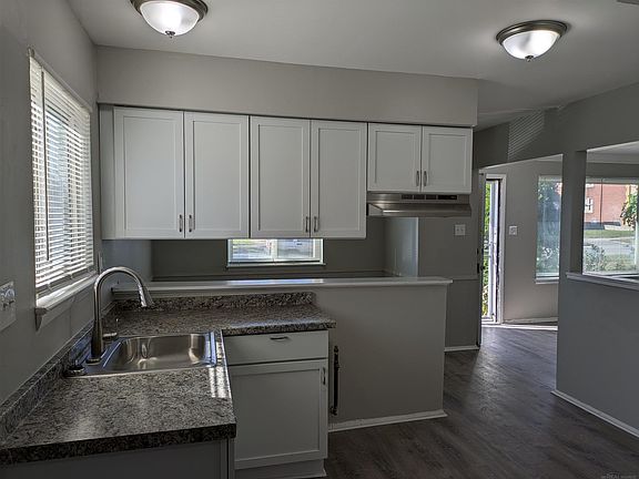 5th image of 4344 Springle St