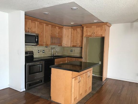 3rd image of 615 S Prospect Ave Unit 101