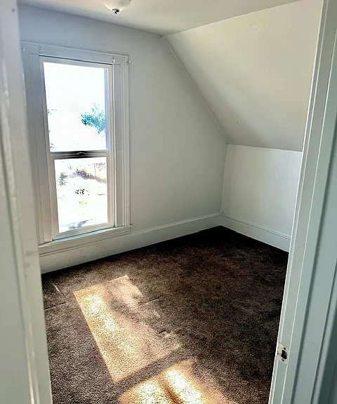 1141 S Main St — Photo 7