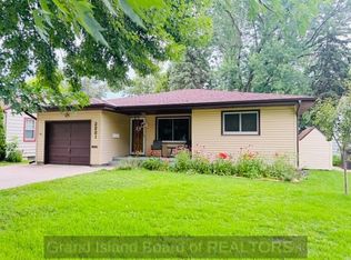 2221 W Charles St, Grand Island, NE 68803