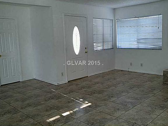 3rd image of 4708 Pennwood Ave