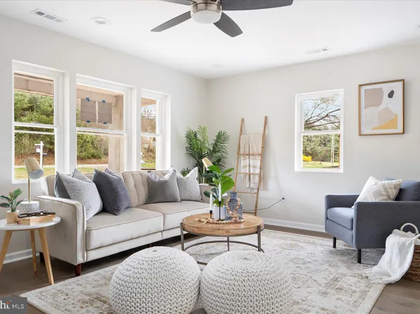 3007 Paper Mill Rd, Phoenix, MD 21131