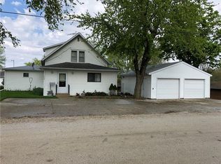 504 SE 4th St, Greenfield, IA 50849