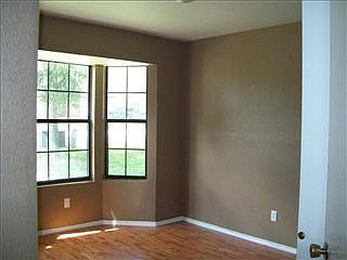 2nd image of 106 S Mockingbird Cir