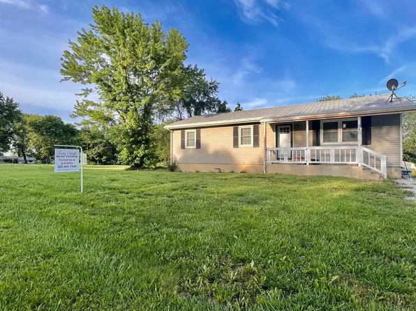 310 W Mound Rd, Fredonia, KS 66736