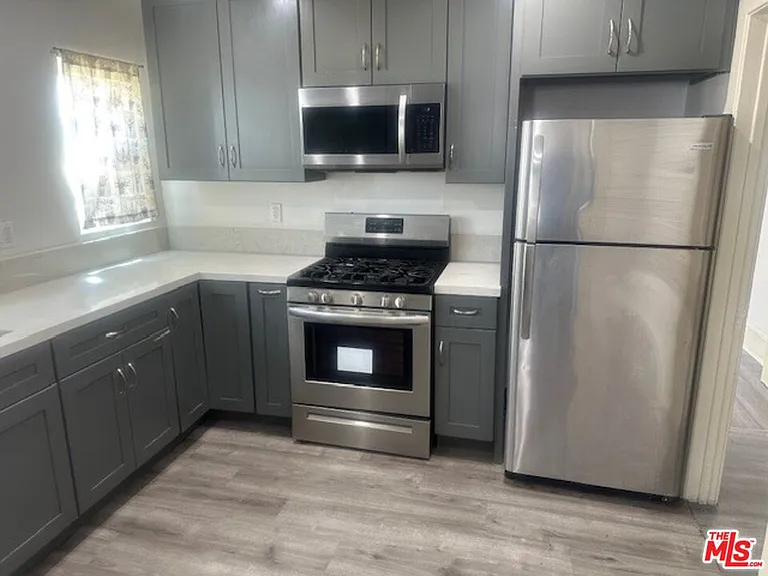 5850 Arlington Ave — Photo 5