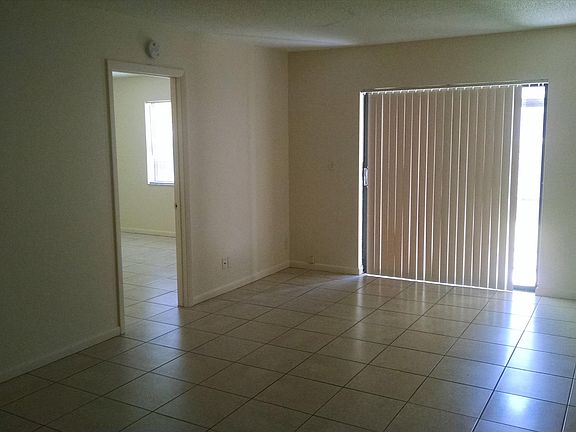2nd image of 11532 NW 44th St