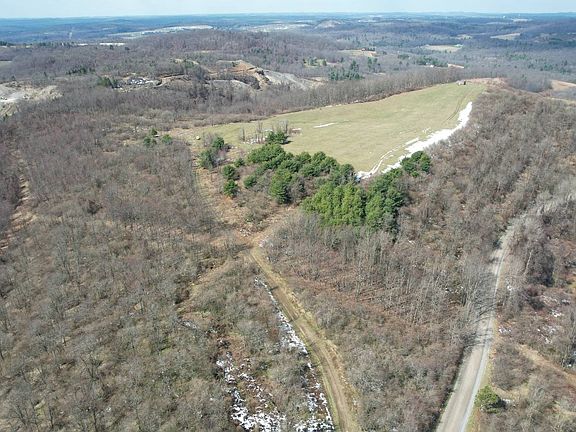 3rd image of 2061 Curll Rd