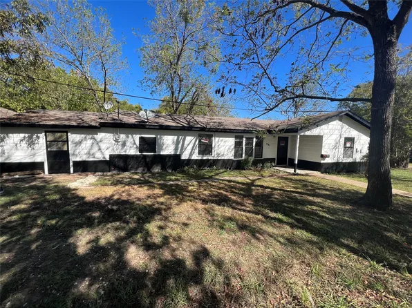 351 E Commerce Ave, Commerce, TX 75432