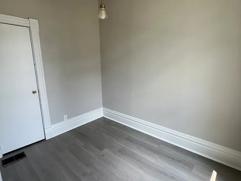5648 S Wabash Ave #2 — Photo 5