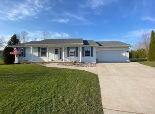 518 Oak Ct, Denmark, WI 54208