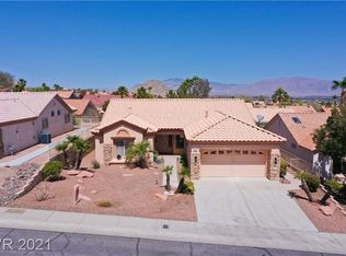 10132 Middle Ridge Dr, Las Vegas, NV 89134