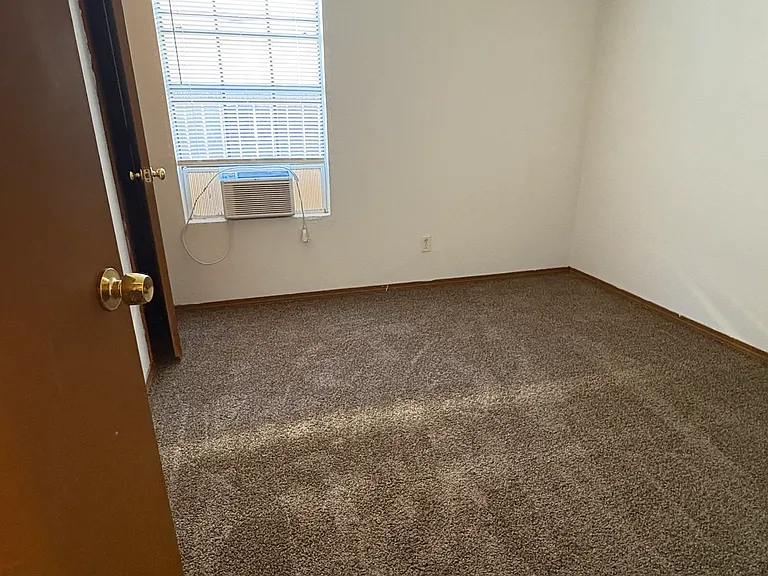 2494 Cattlebaron Dr #B — Photo 7