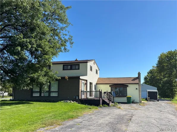 6603 S Transit Rd, Lockport, NY 14094