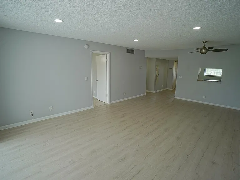 2828 Casita Way #214-C — Photo 6
