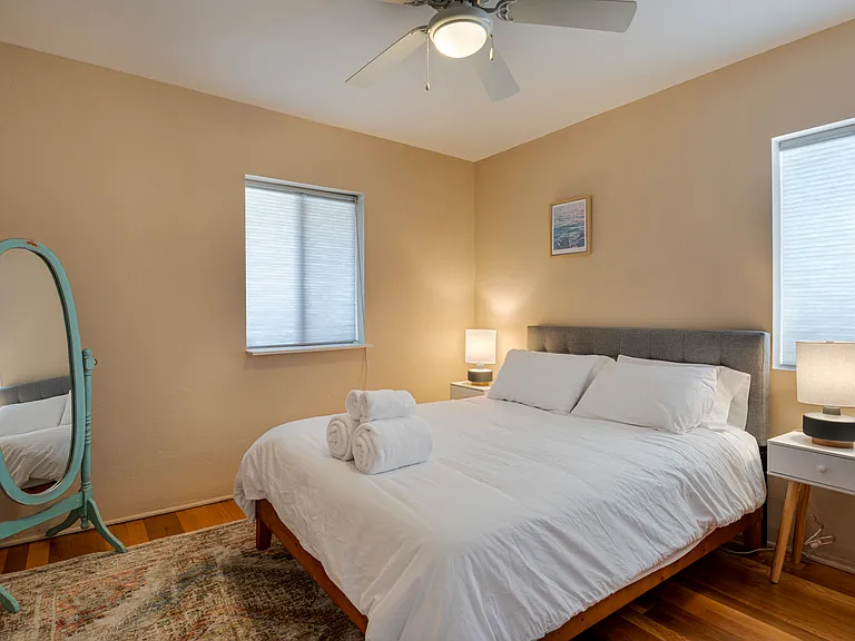 204 Richmond Dr SE #A — Photo 9