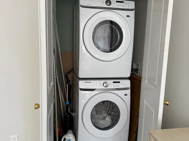 1013 N Elm St #A1 — Photo 13
