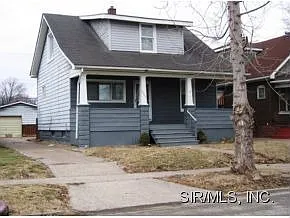 2559 Iowa St photo 1
